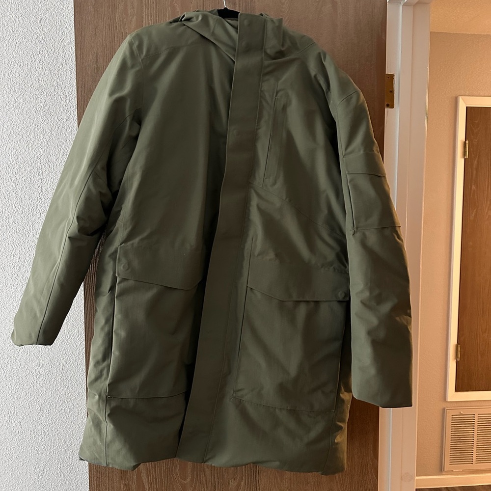 NWOT Men’s Cold City Parka